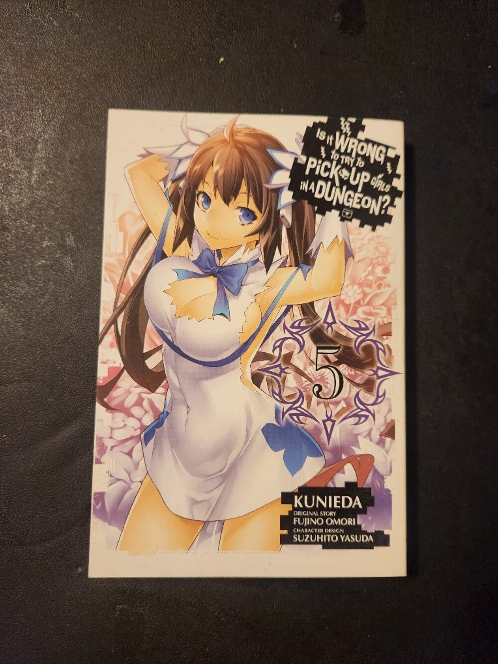 Is It Wrong To Try To Pick Up Girls In A Dungeon Maga Vol 5